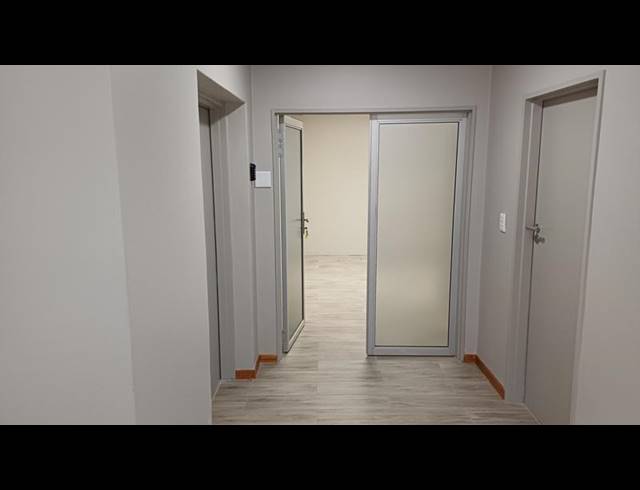 BUSINESS PROPERTY TO RENT IN MIDSTREAM ESTATE